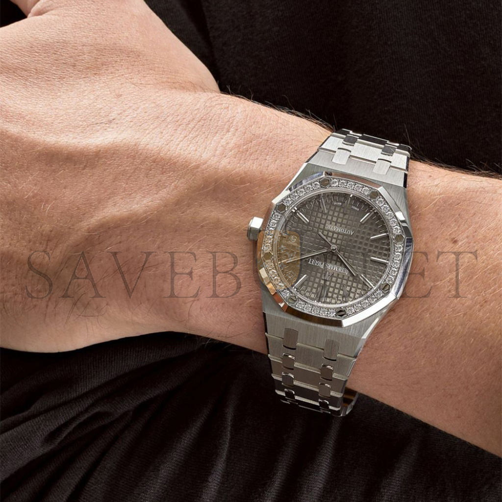 audemars P*g*et royal oak 37mm watch 15451st.zz.1256st.02